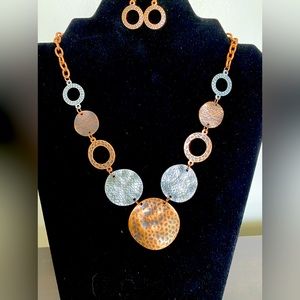 Fun style Necklace & Earrings